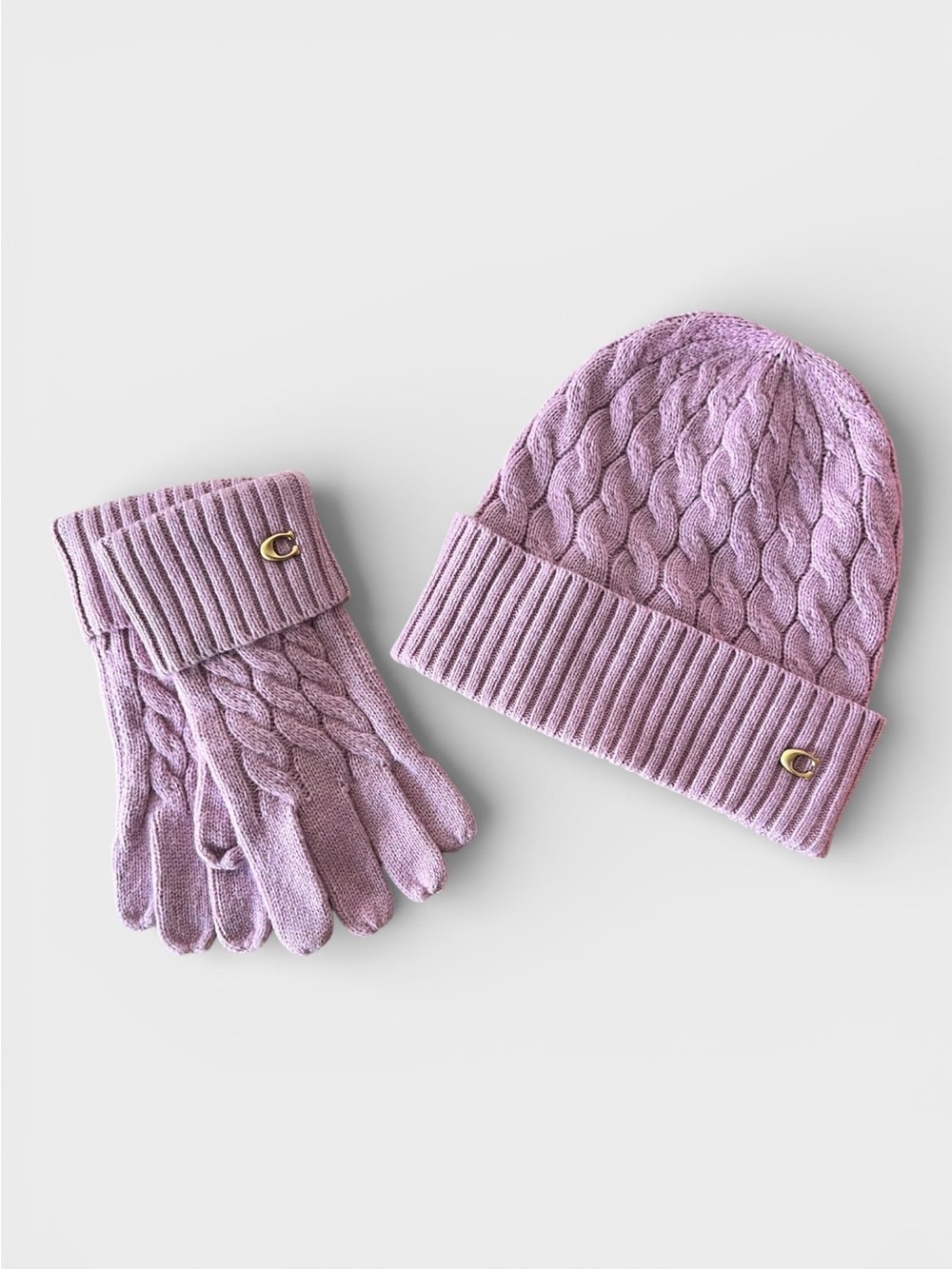 Coach Cable Knit C Metal Logo Blush Pink Mauve Hat and Gloved Set New with tags